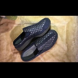 Easy spirit women’s traveltime Mule